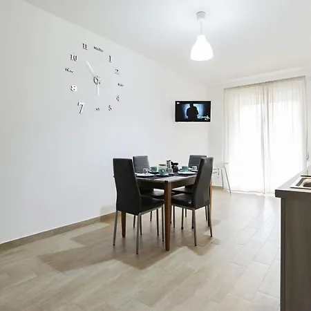 Apartament Rhome *